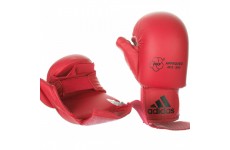 Перчатки с защитой пальца Adidas WKF. Цвет красный
