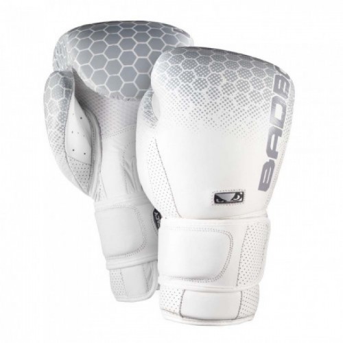 Боксерские перчатки Bad Boy Legasy 2.0 White