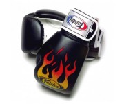 Боксерские перчатки Fairtex (FlameBlack)