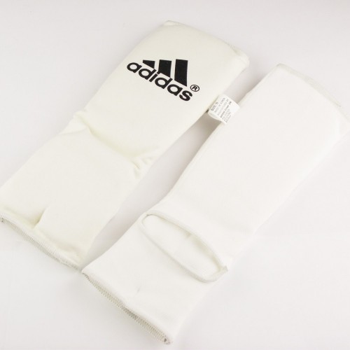 Защита кисти и предплечья Adidas