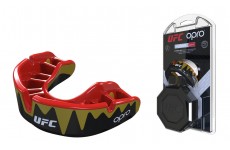 Капа OPRO Platinum UFC Hologram Fangz-Black Metal/Red