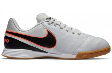 Бутсы Nike JR TIEMPO LEGEND VI IC