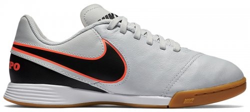 Бутсы Nike JR TIEMPO LEGEND VI IC